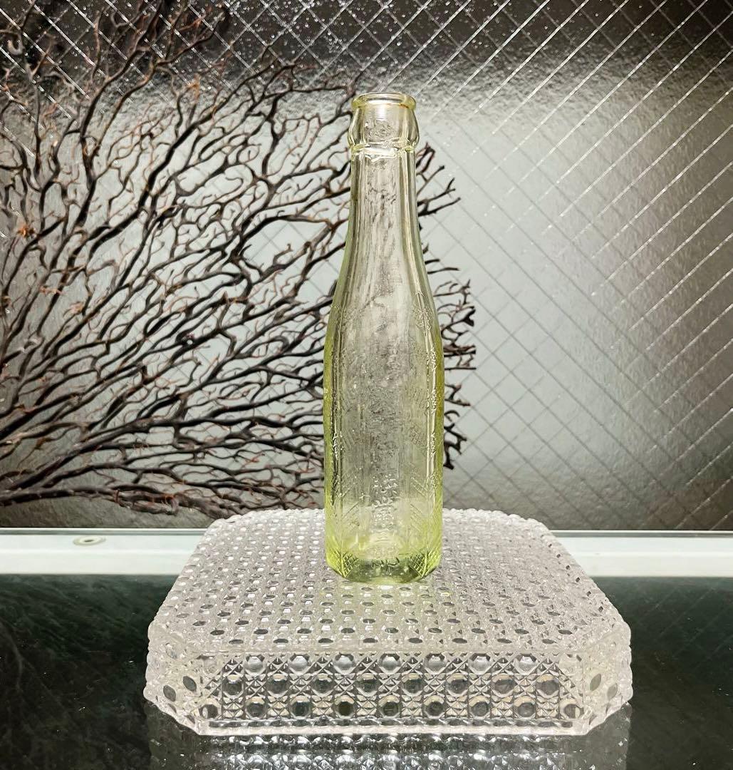 骨董　大正　炭酸飲料瓶　伊藤常三郎　星矢印※レモンサイダー　飴色ゆらゆら瓶ウラン