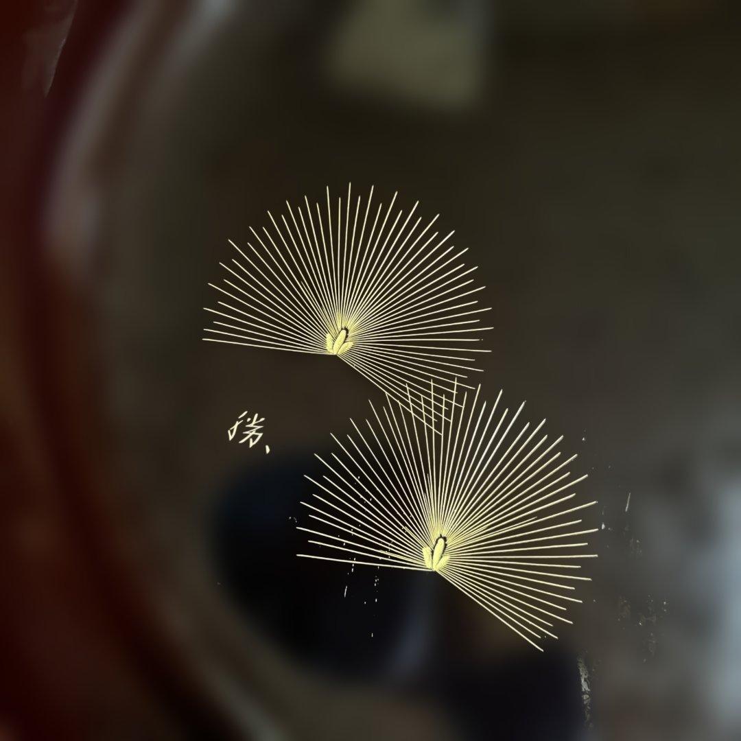 輪島塗　金色の扇模様　菓子入れ