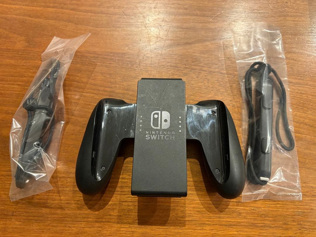 Nintendo Switch 本体 + 充実の付属品