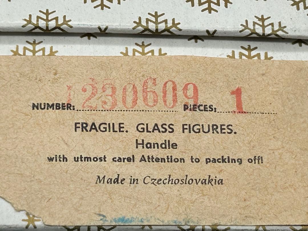 ガラス　チェコスロバキア　フィギュリン　牛　ビンテージ　コレクション　専用箱あり
