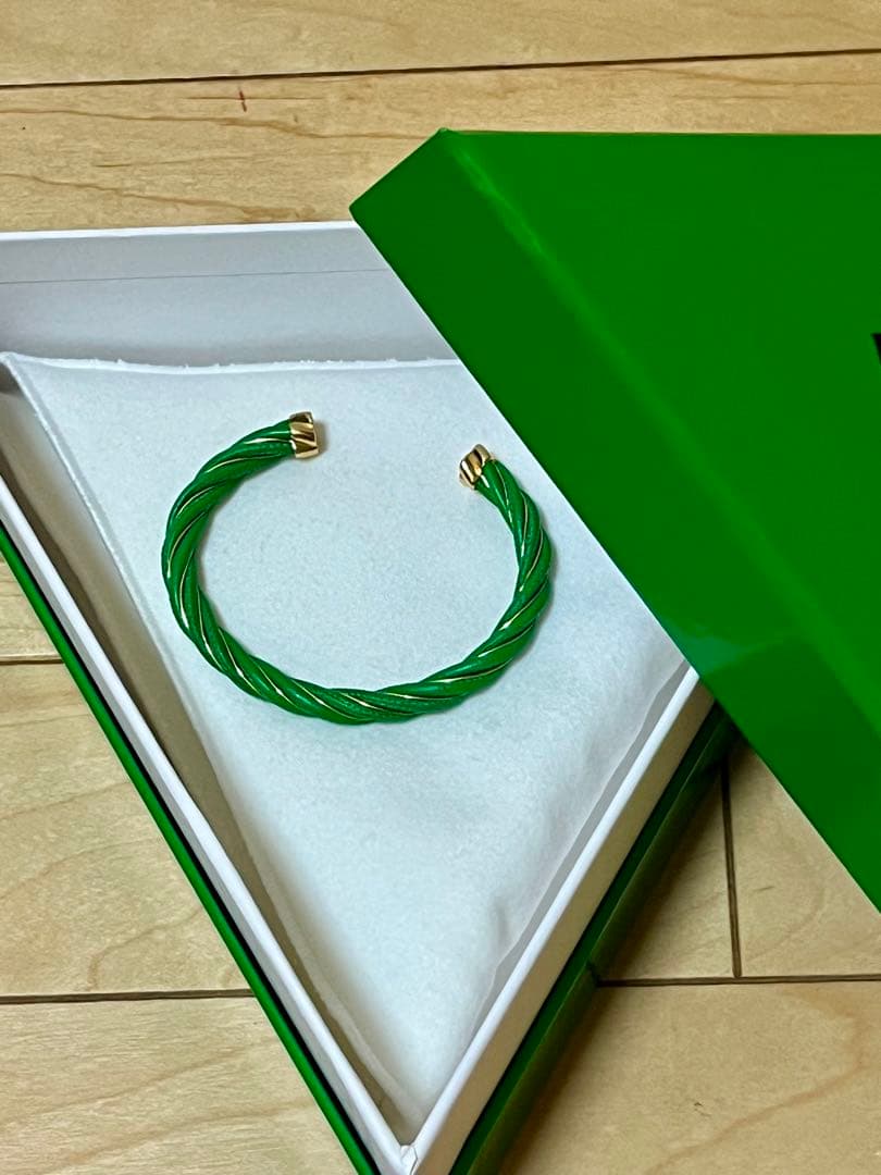 BOTTEGA VENETA ボッテガべネタ バングル