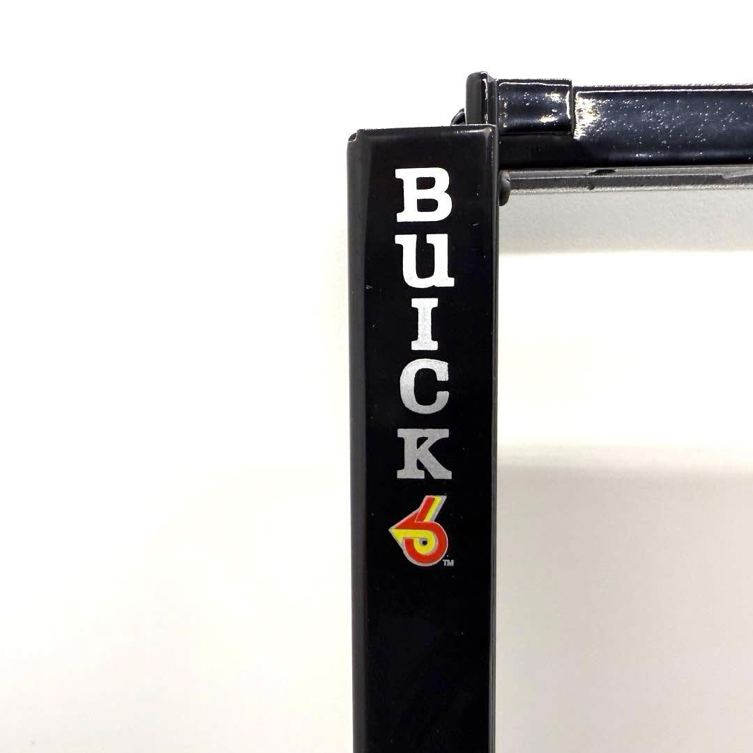 激レア　BUICK 2 POST LIFT 1:18スケール 限定版