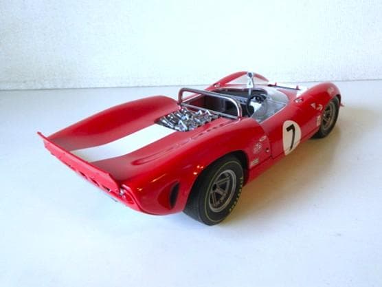 特価 gmp (1/18) ローラ T70 Spyder