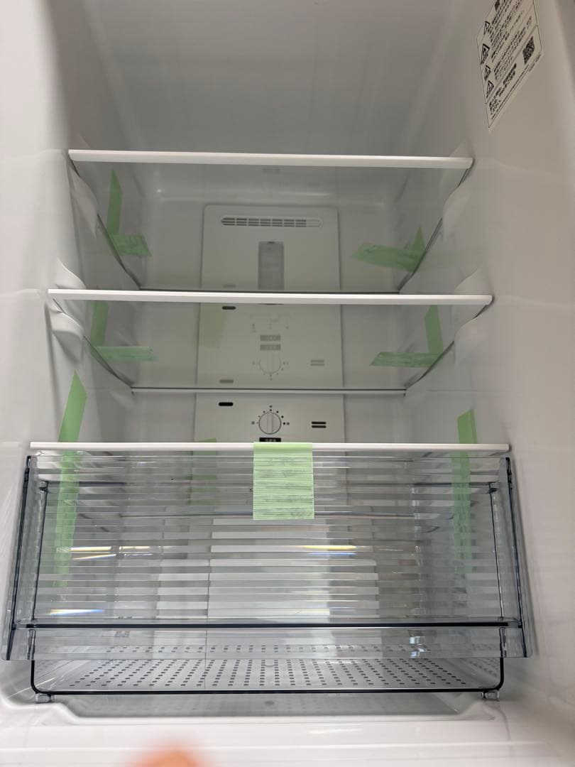 【美品】SHARP 冷蔵庫 2ドア SJ-D18J-W