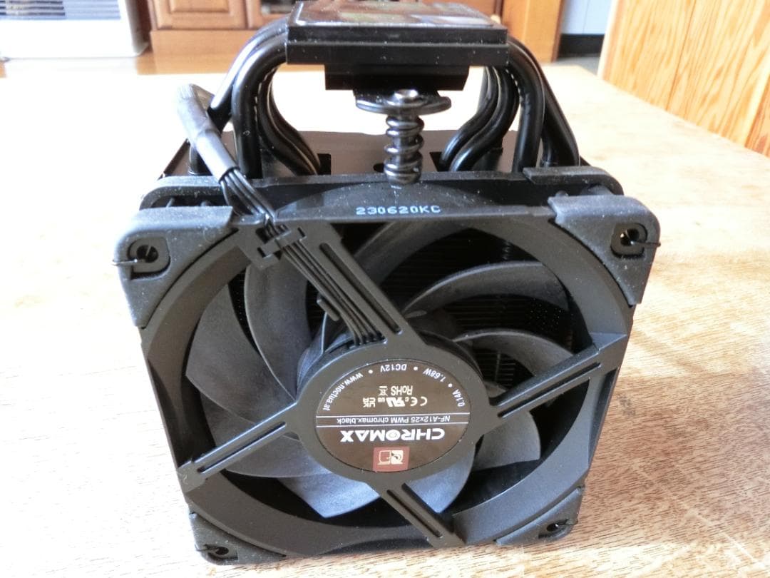 NOCTUA NH-U12A chromax.black CPUクーラー