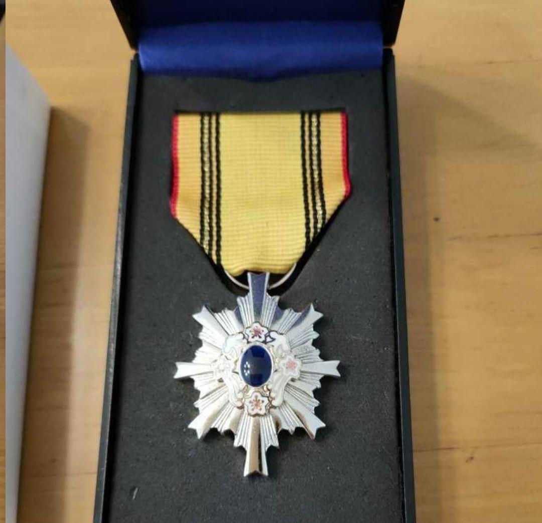 【激レア 極美品!】第三級 防衛功労章 5号賞詞 防衛記念章 新型 勲章 自衛隊