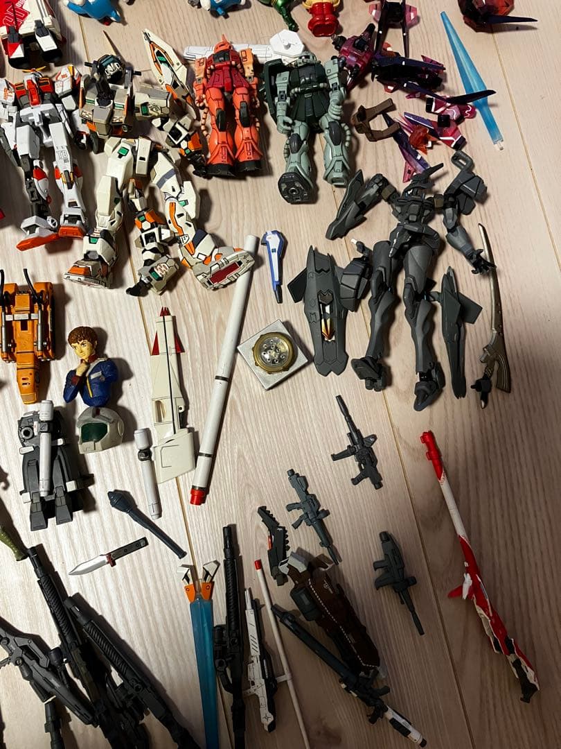 【ジャンク品】フィギュア、食玩等、約4〜5kg