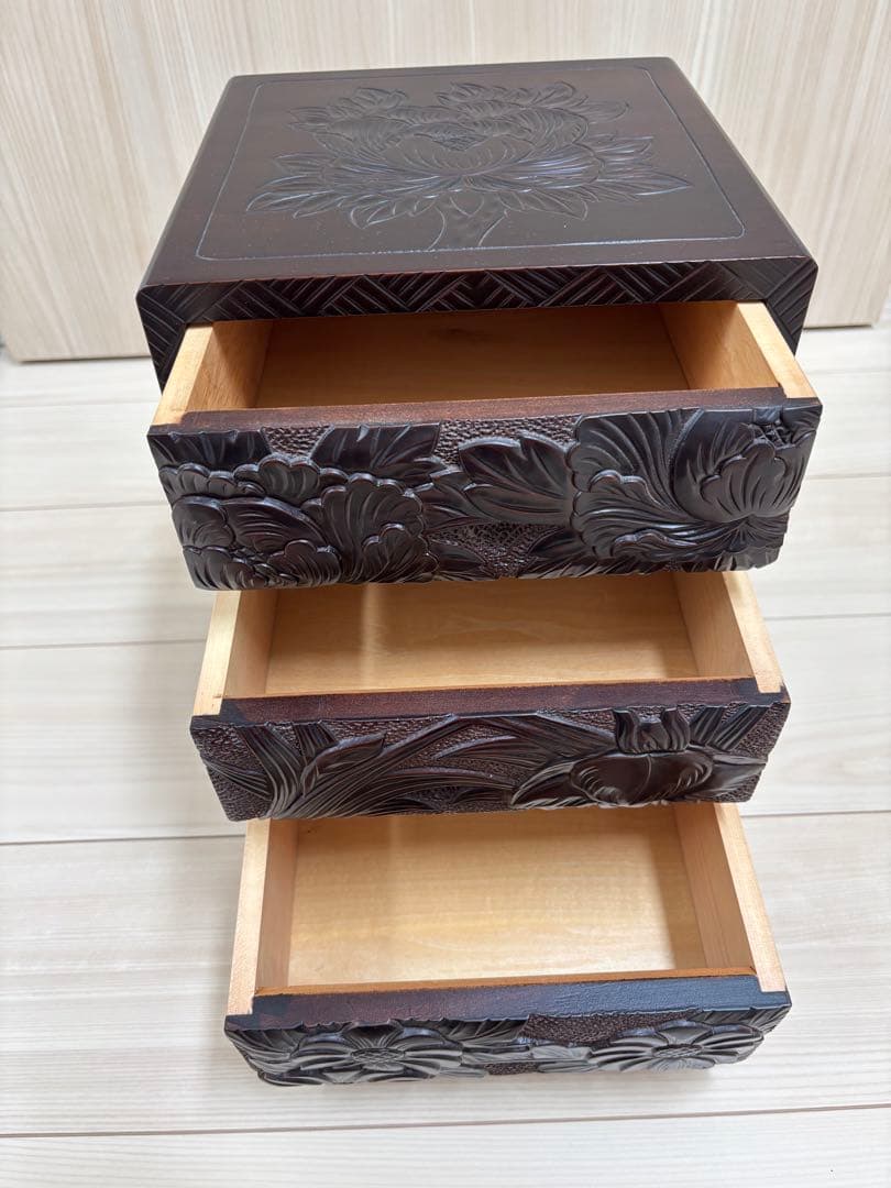 日光彫　小引き出し　牡丹　菖蒲　あやめ　工芸