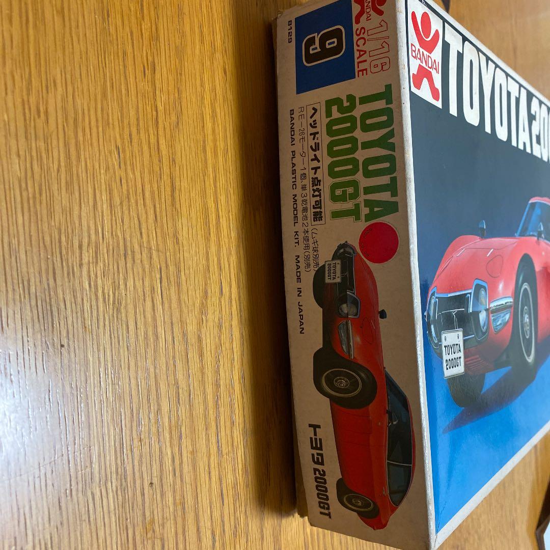 バンダイ　TOYOTA 2000GT プラモデル未開封