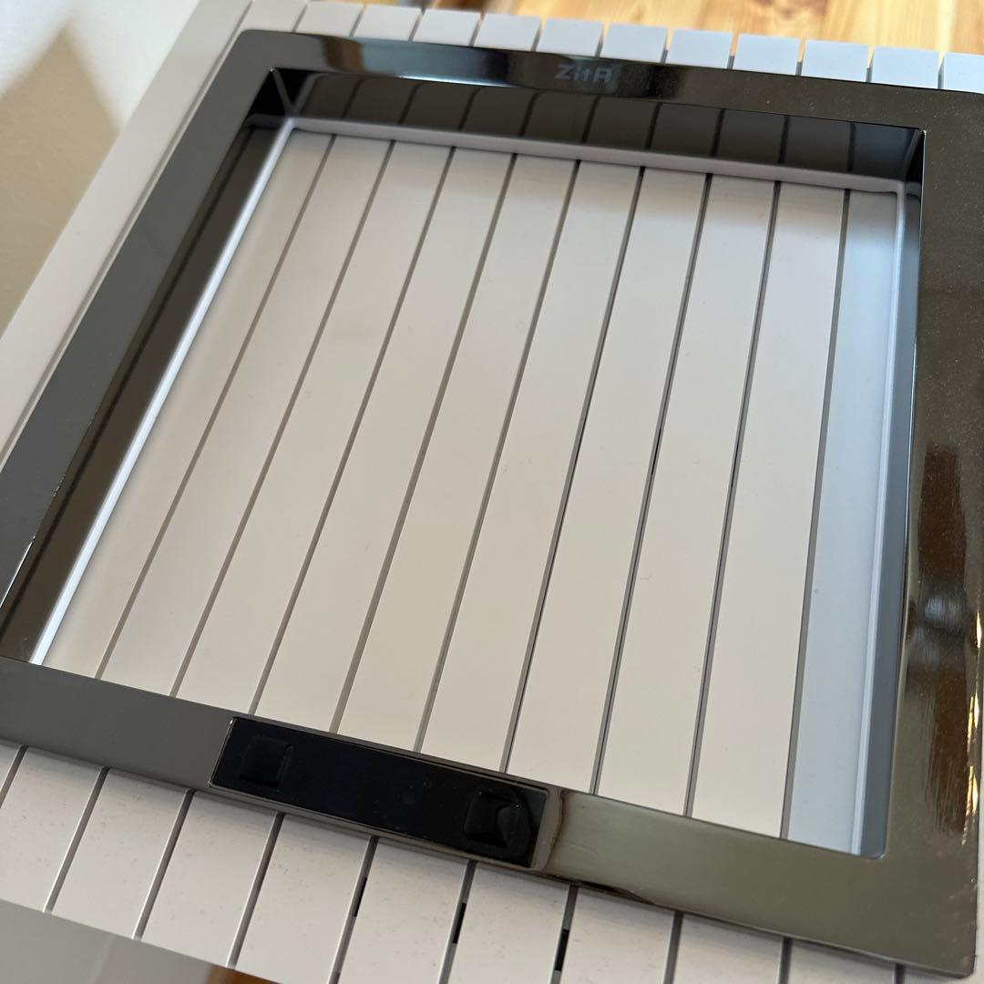 ZitA SQUARE ホワイト zita-sq11