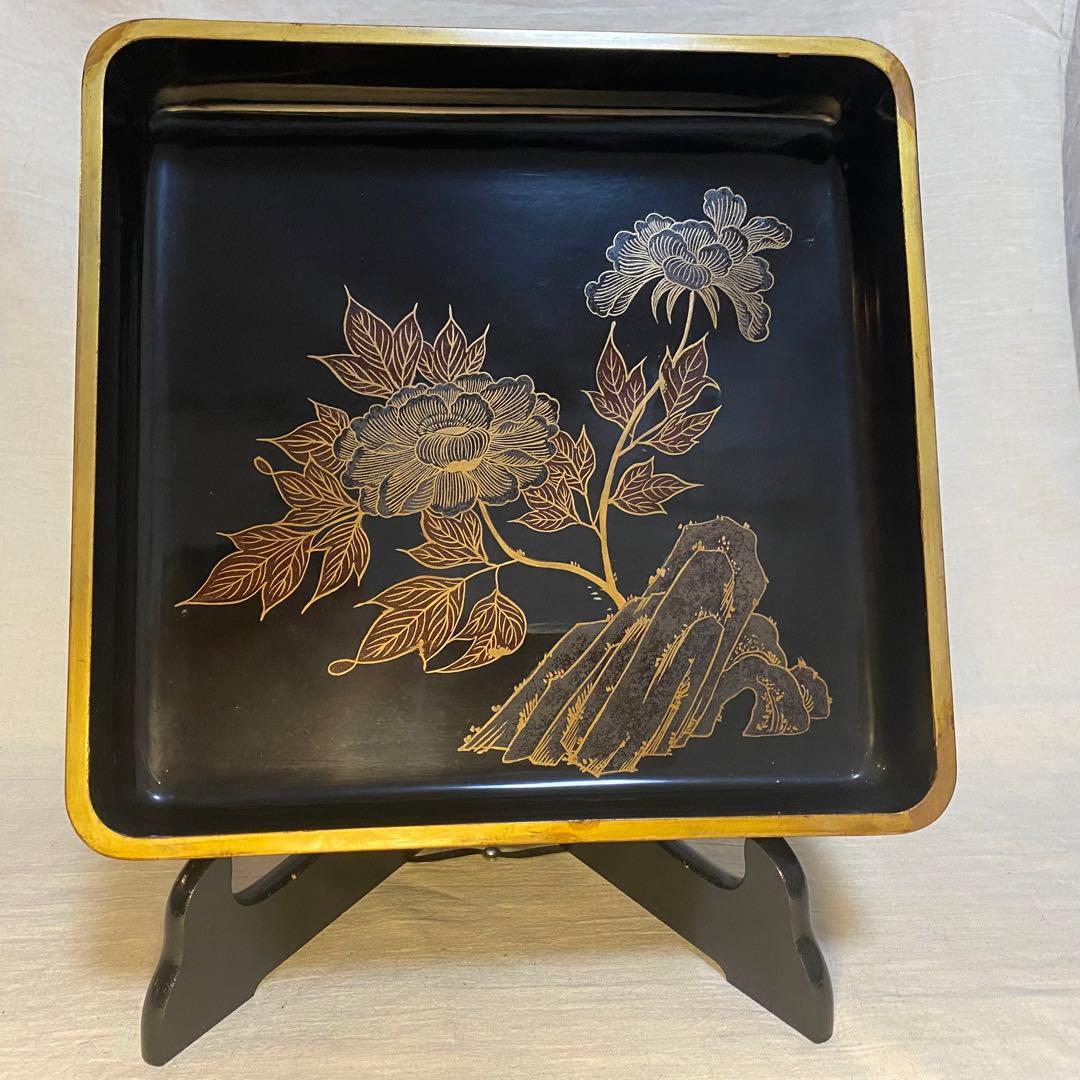 輪島塗　角盆　蒔絵　金彩　牡丹文　蝶文　2客