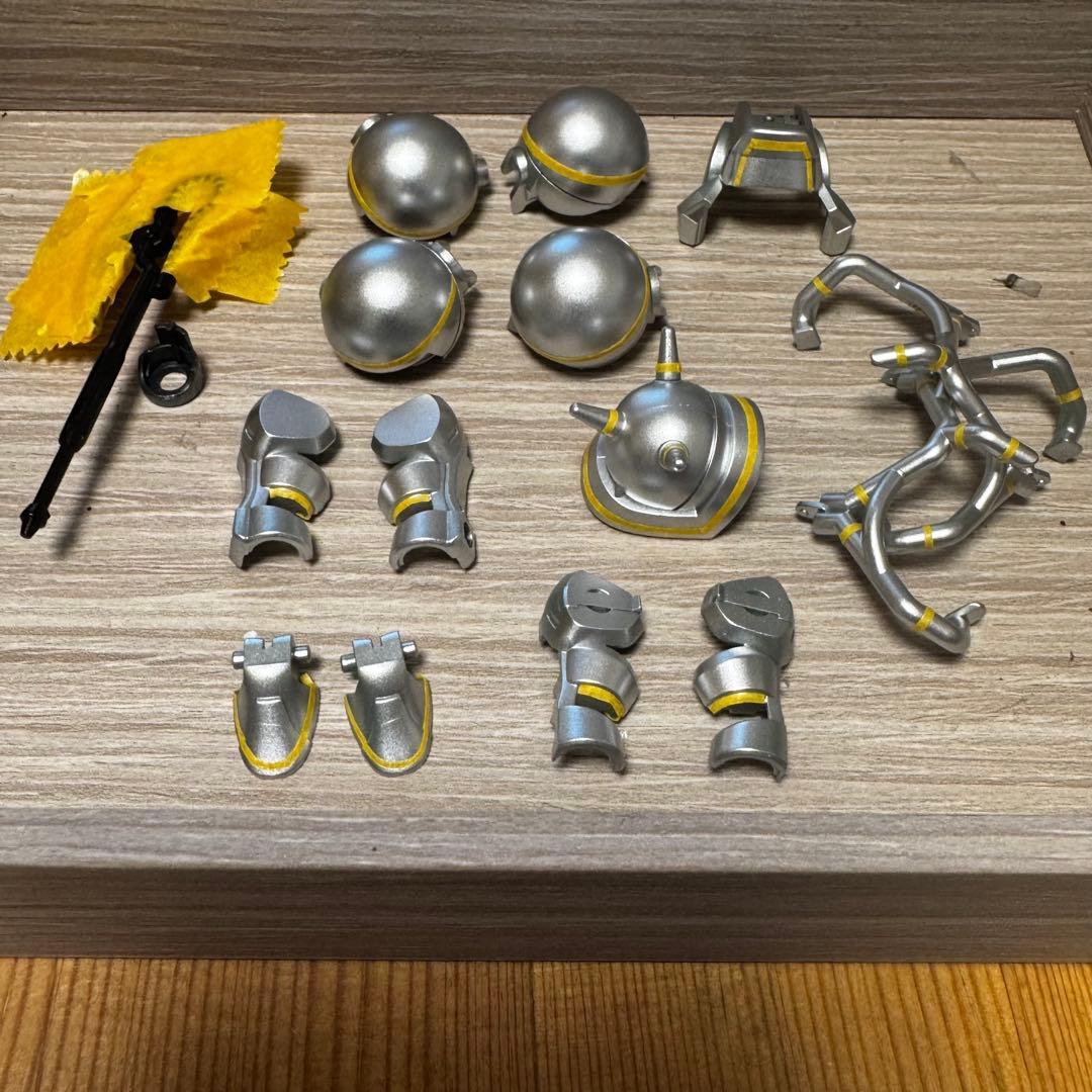 HG ザク(GQ) シャア専用 カラー 塗装済み完成品 ガンプラ ジークアクス