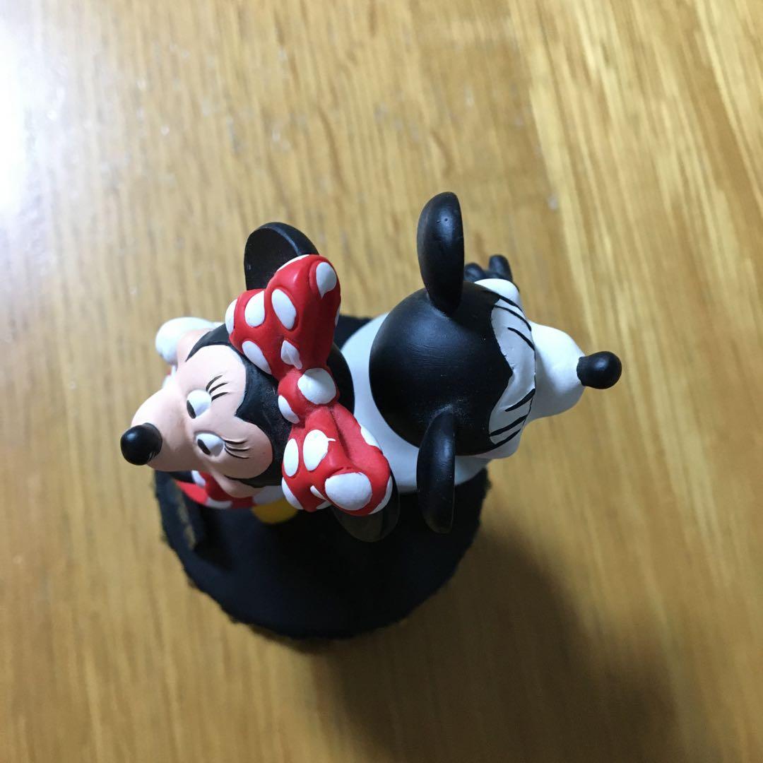 ミニーマウス　70年記念　フィギュア&時計