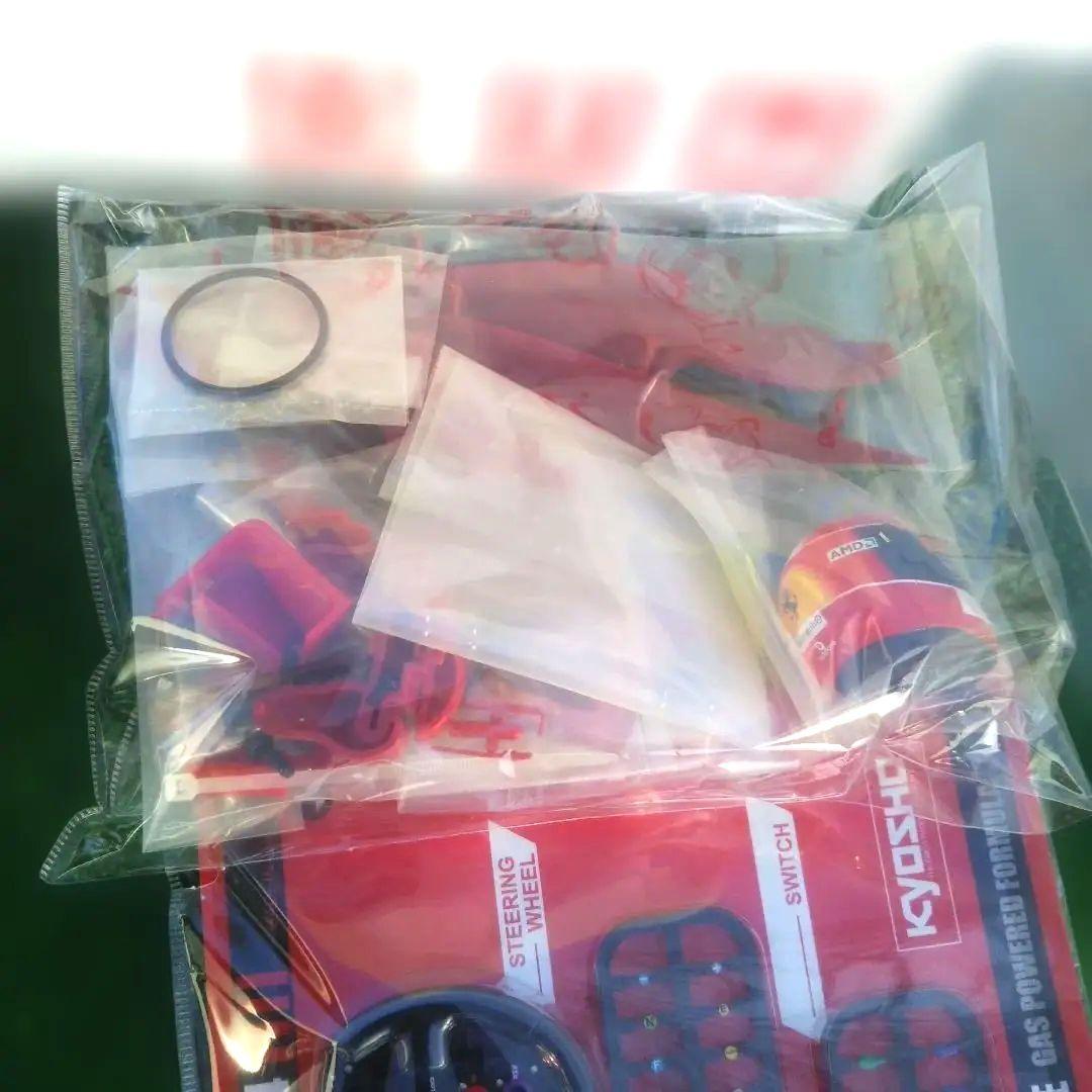 ディアゴスティーニFerrari F2004エンジンラジコンカー大量部品セット