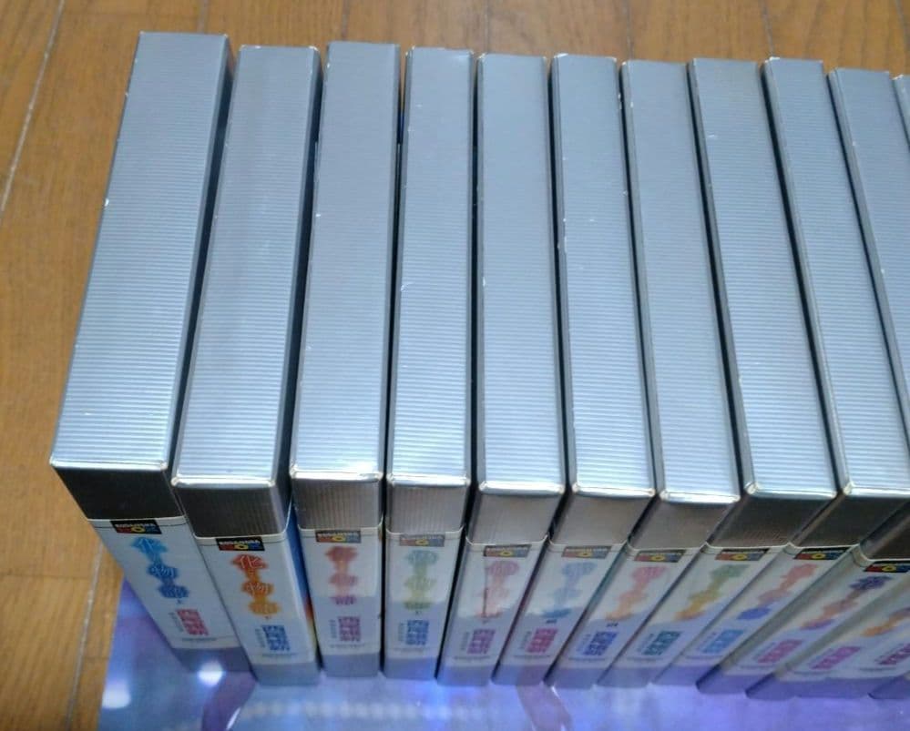 西尾維新 物語シリーズ　28冊　＋　おまけ本 2冊　合計30冊　セット　小説