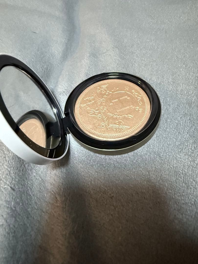 HERMES フェイスパウダー 01 ゴールドキャップ