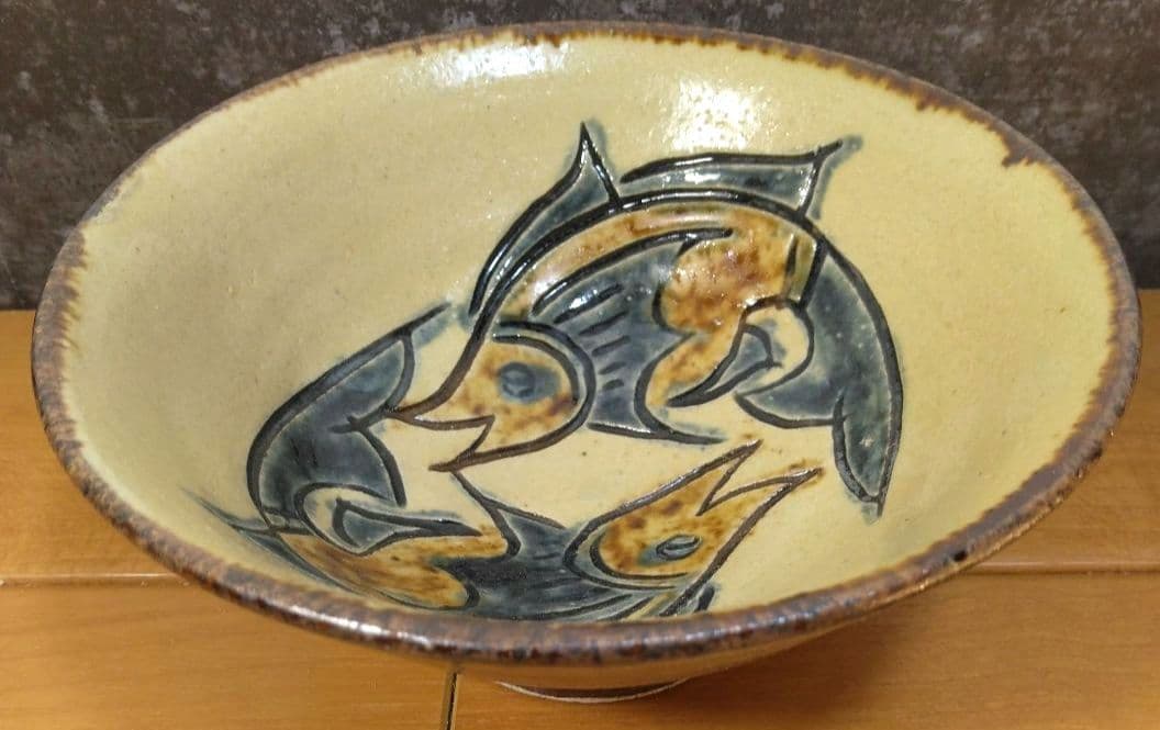 人間国宝 金城次郎 魚紋茶碗(笑魚2）栞 共箱 美品 壺屋焼 壷屋焼 希少品