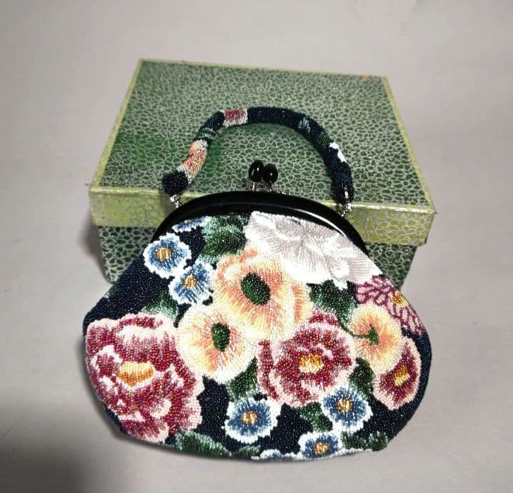和装　花柄ビーズバッグ　レトロ