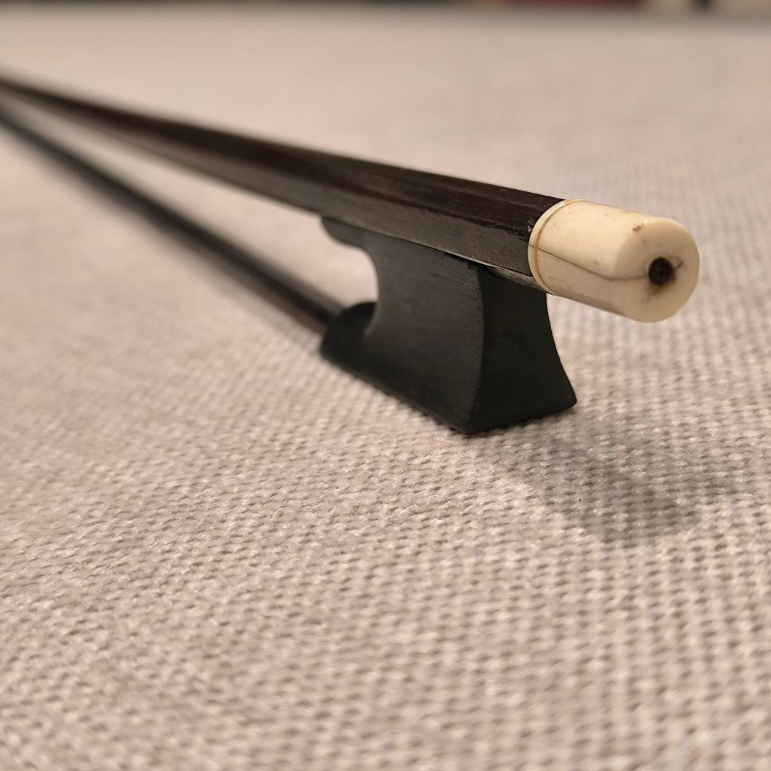 【調整済】オールドバイオリン弓 4/4 オープンフロッグ 黒茶馬毛