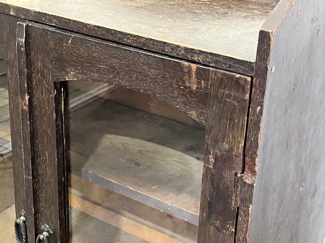 A*K様 アンティーク木製キャビネット ダークブラウン ガラス扉