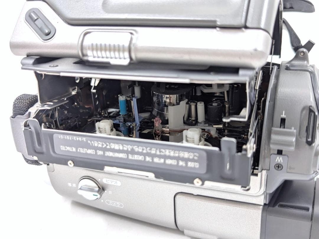 8mmテープのダビングに！ SONY ビデオカメラ CCD-TR2 02