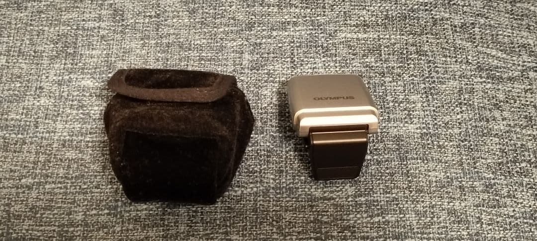 OLYMPUS PEN E-PL8 ダブルズームレンズキット　1〜2日で発送