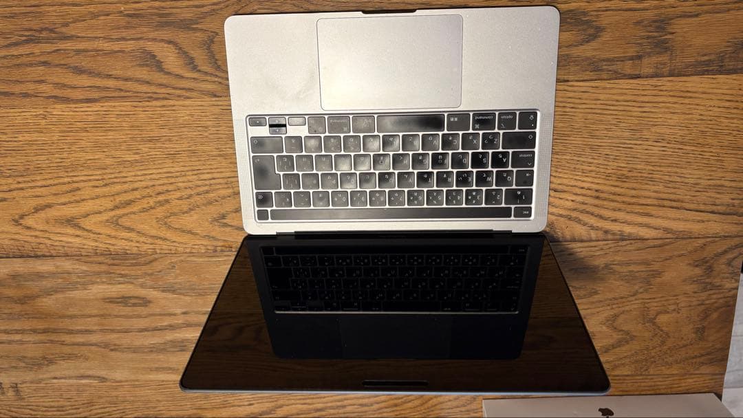 MacBook Pro M2 スペースグレー