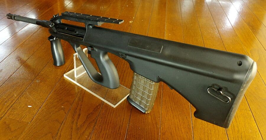 東京マルイ ステアーAUG 330連射マガジン付き計2本