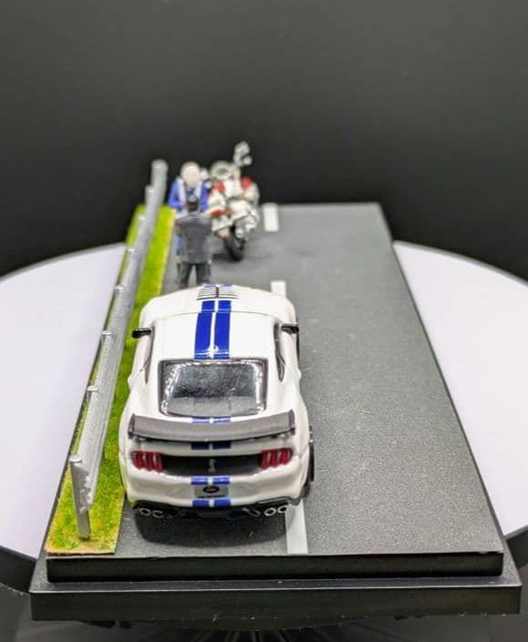 1/64交通取締り風のジオラマ