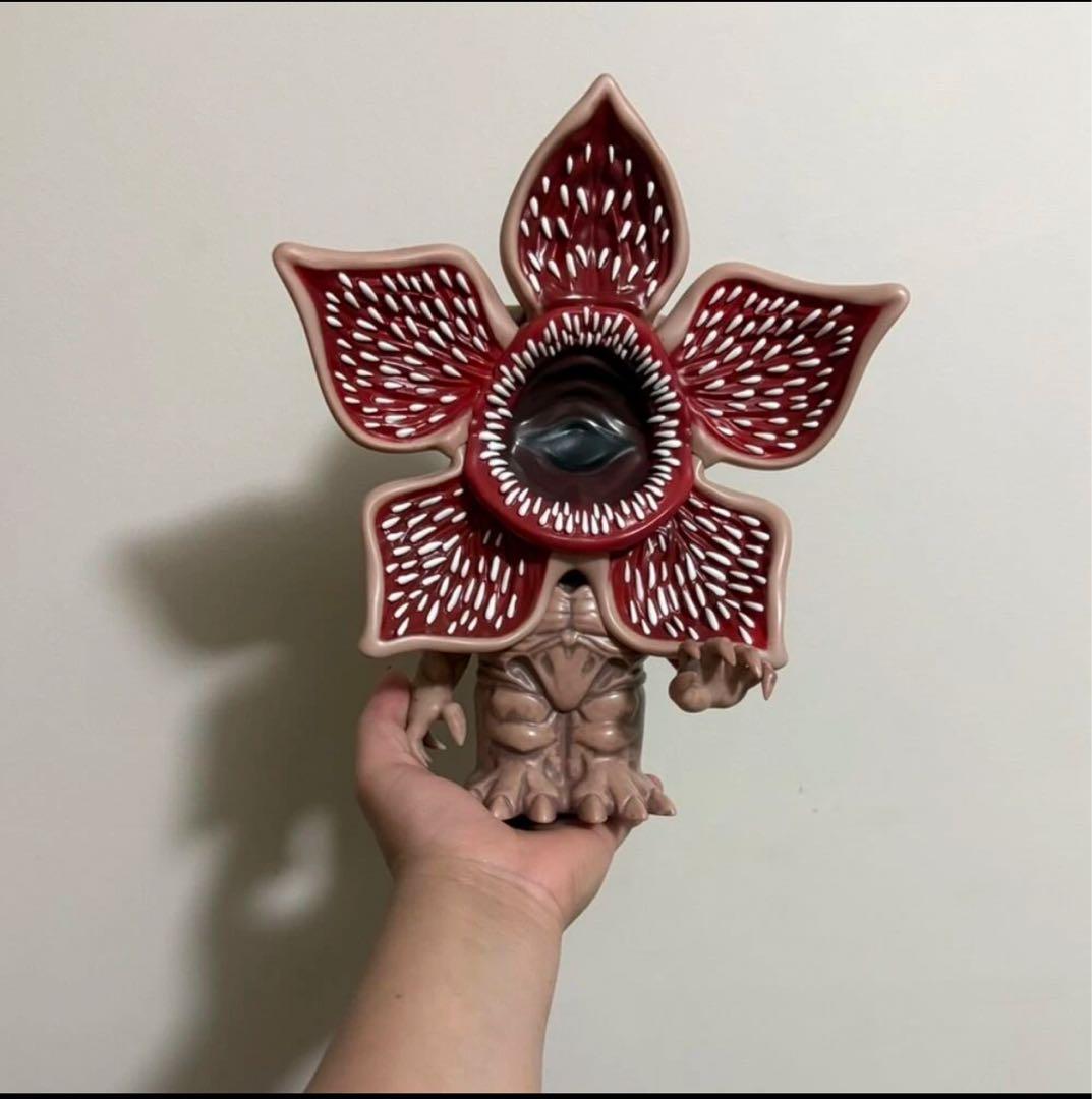 デモゴルゴン　貯金箱型フィギア