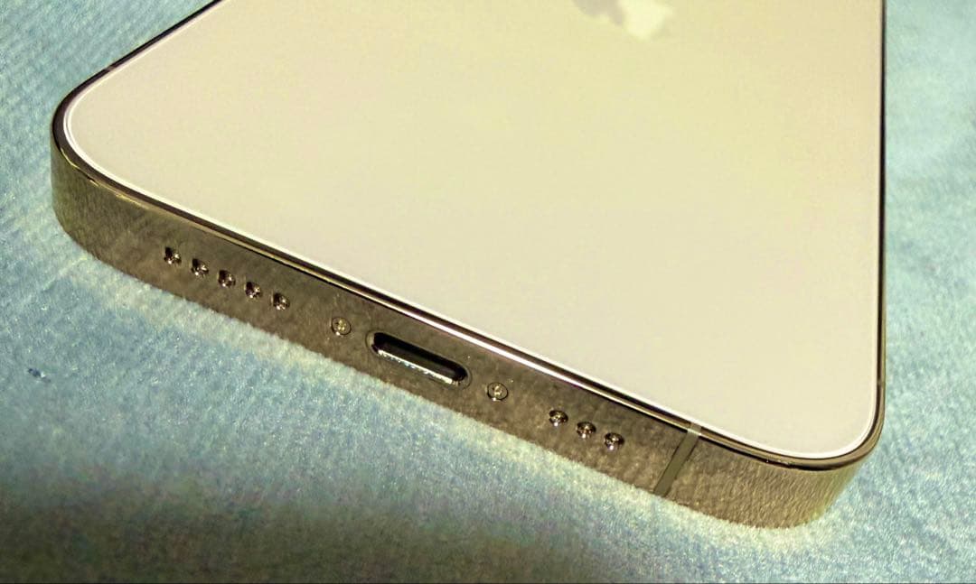 新品　Apple iPhone 13 Pro ゴールド本体