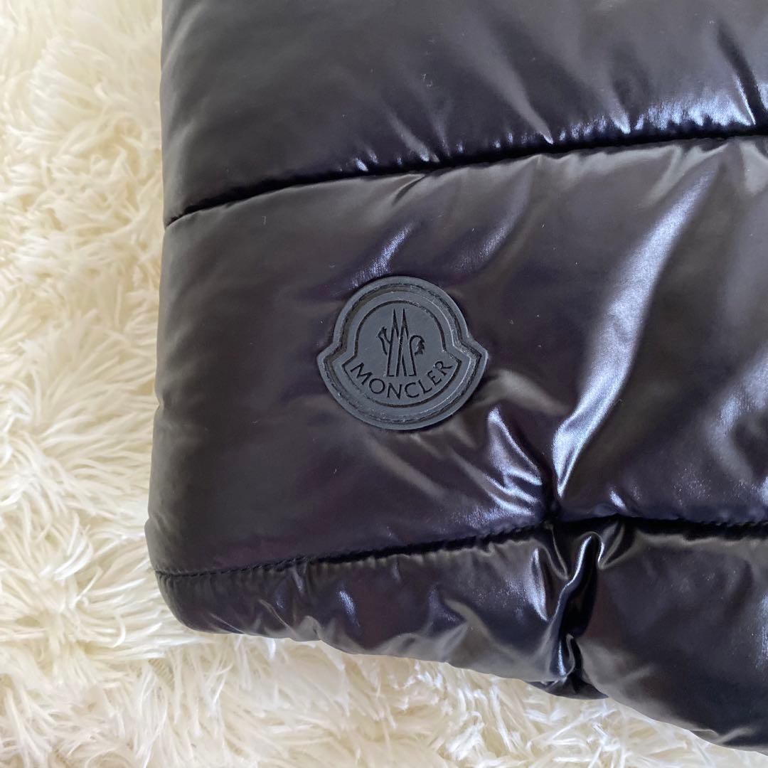 美品MONCLER大きいサイズ犬用ダウン 犬 ダウンベスト POLDO