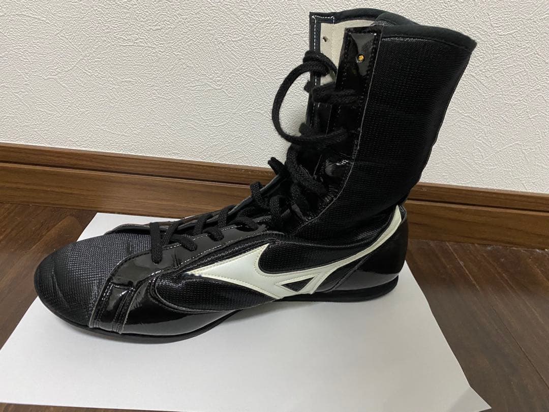 希少‼️値段高騰中でこの価格！Mizuno ボクシングシューズ 黒/白