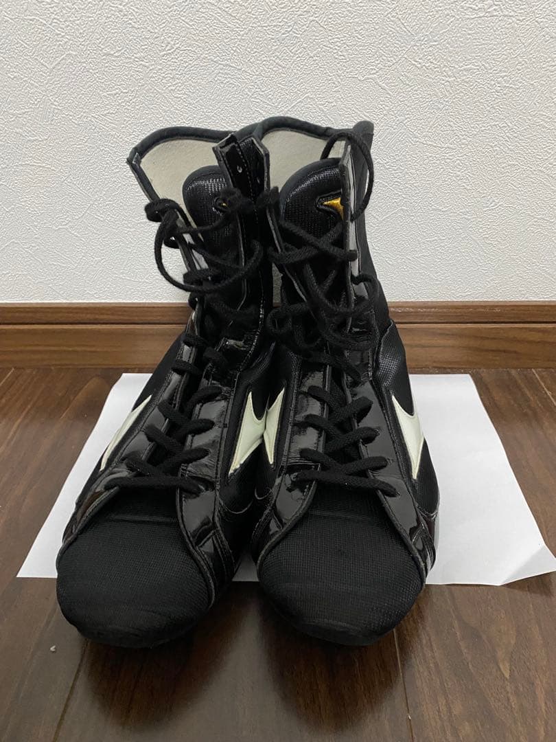 希少‼️値段高騰中でこの価格！Mizuno ボクシングシューズ 黒/白
