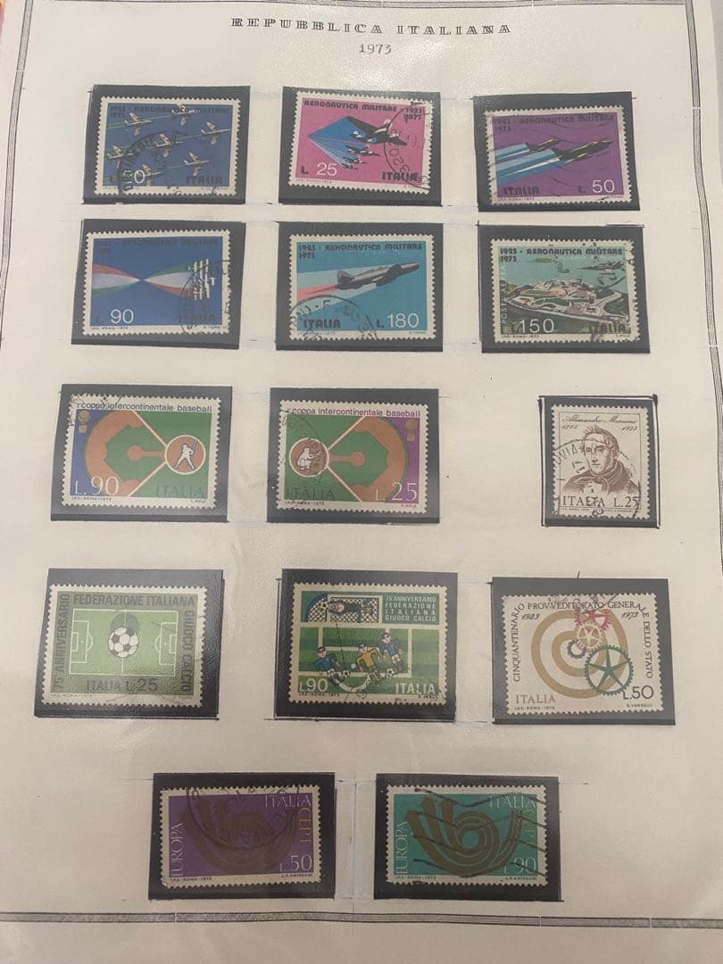 (N37) 切手コレクション イタリアの切手110枚