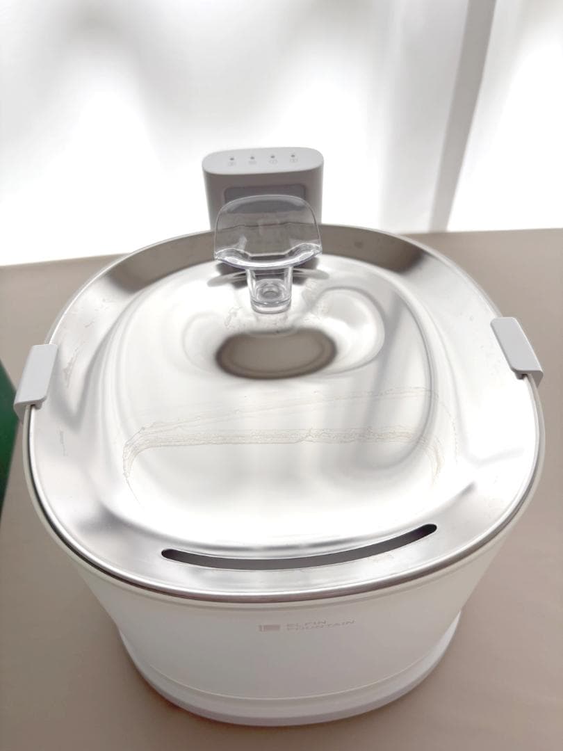 ELFIN FOUNTAIN エルフィン給水器 E1+ ＋ 未使用フィルター4枚