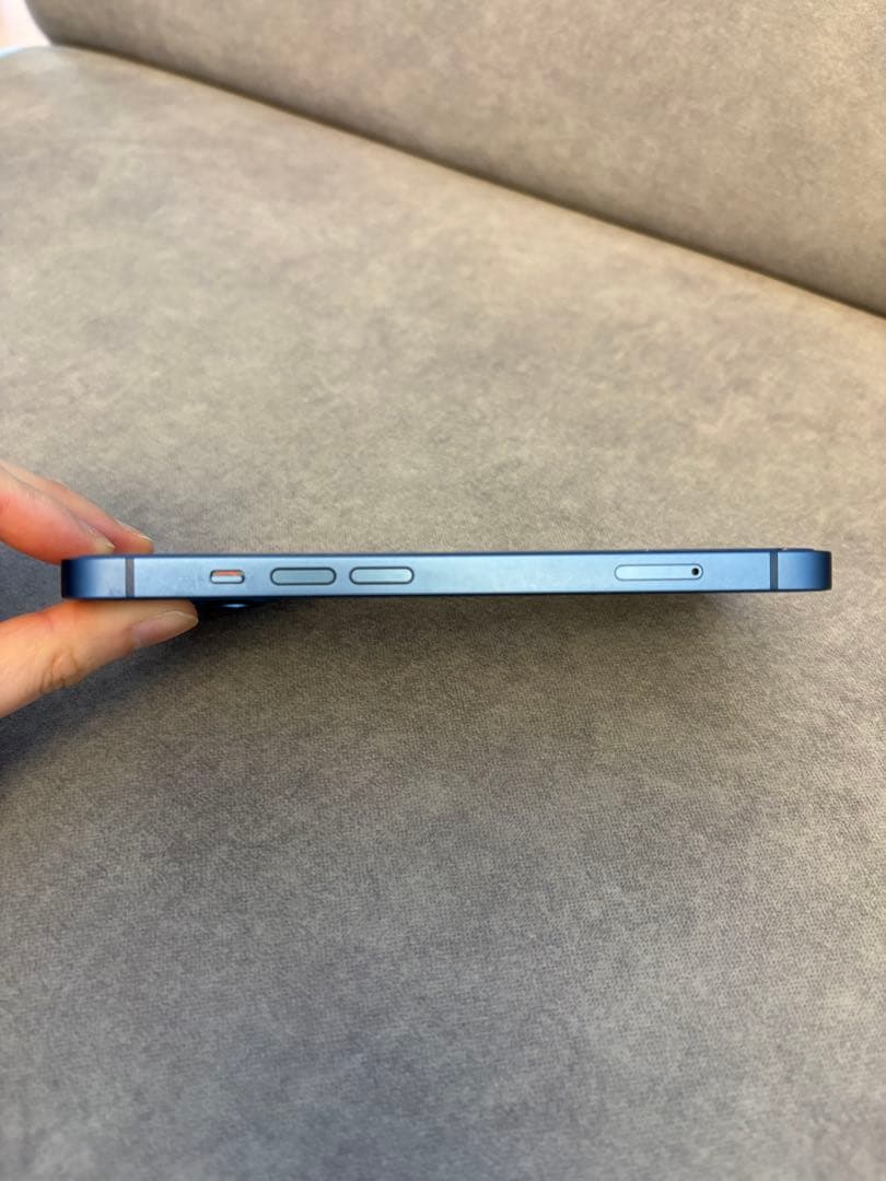 iphone 13 128GB ブルー　simフリー