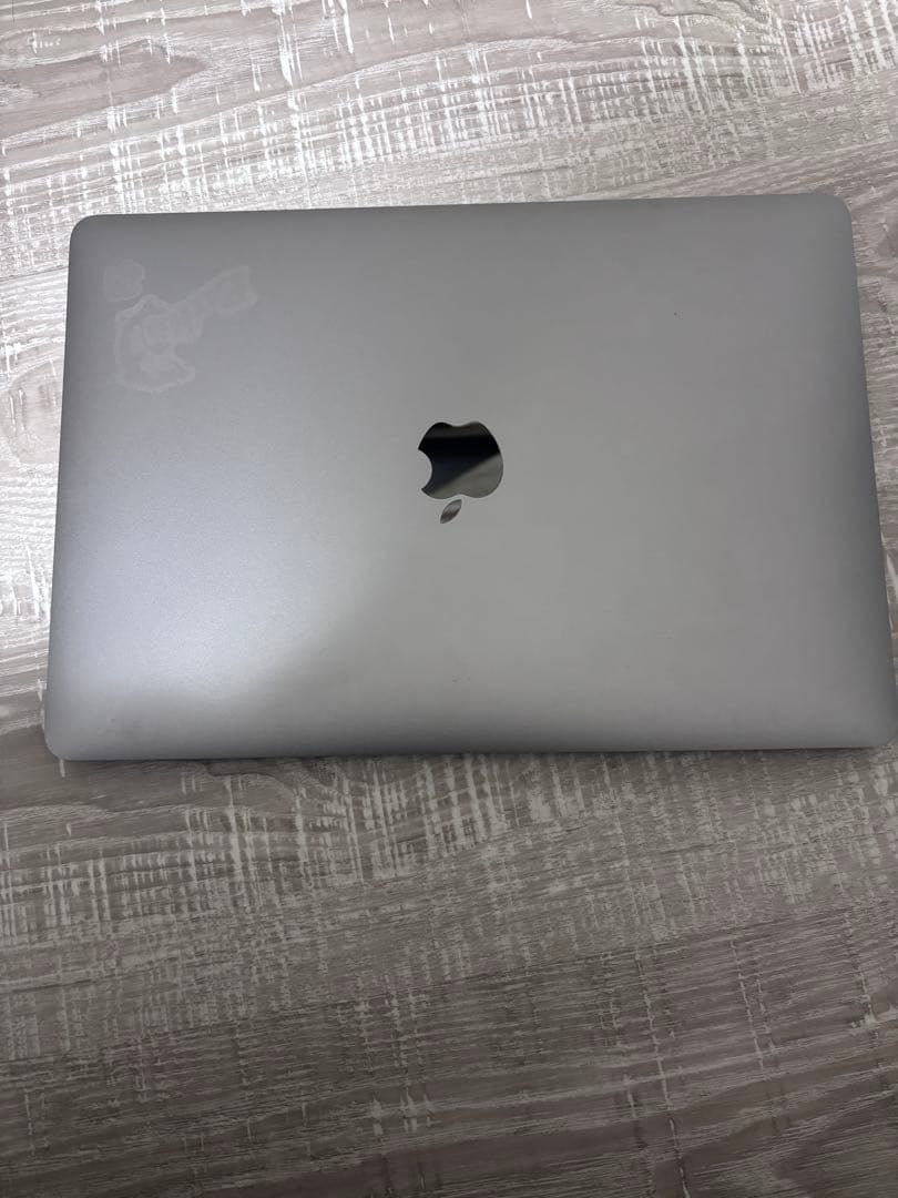 MacBook air シルバー 2020年製