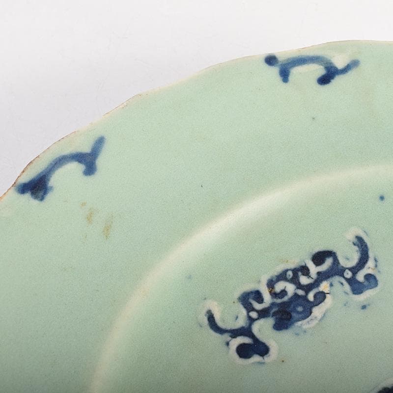 中国　成化年製　新渡　青磁　染付　輪花盤　皿　V　R8785