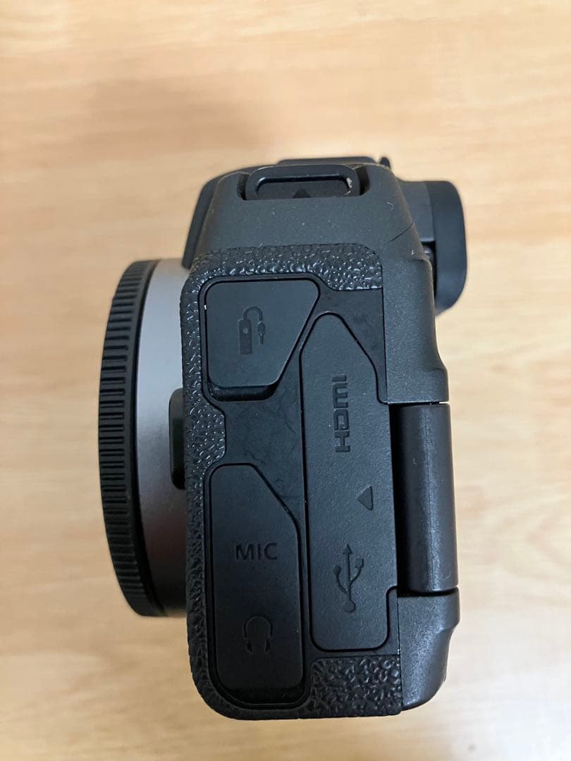 【美品】Canon EOS RP ボディ【おまけ付】