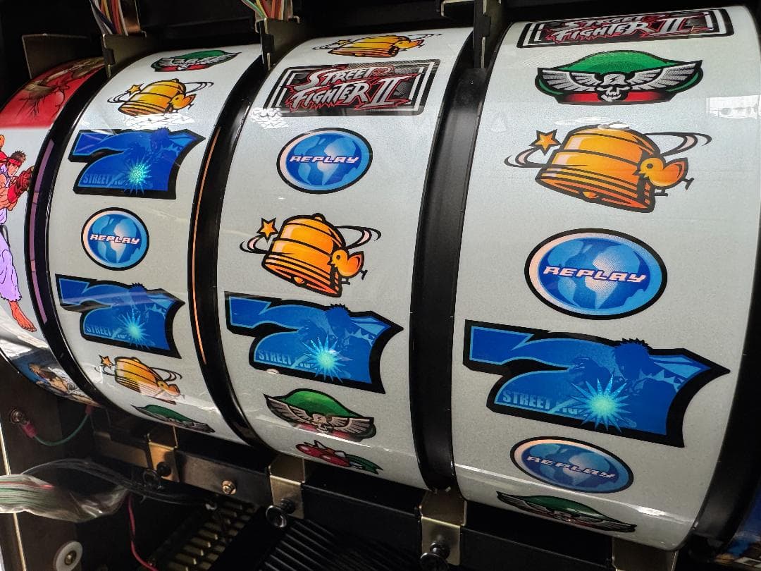 【ご自宅まで送料無料‼️】ストリートファイター2　アリストクラート　4号機