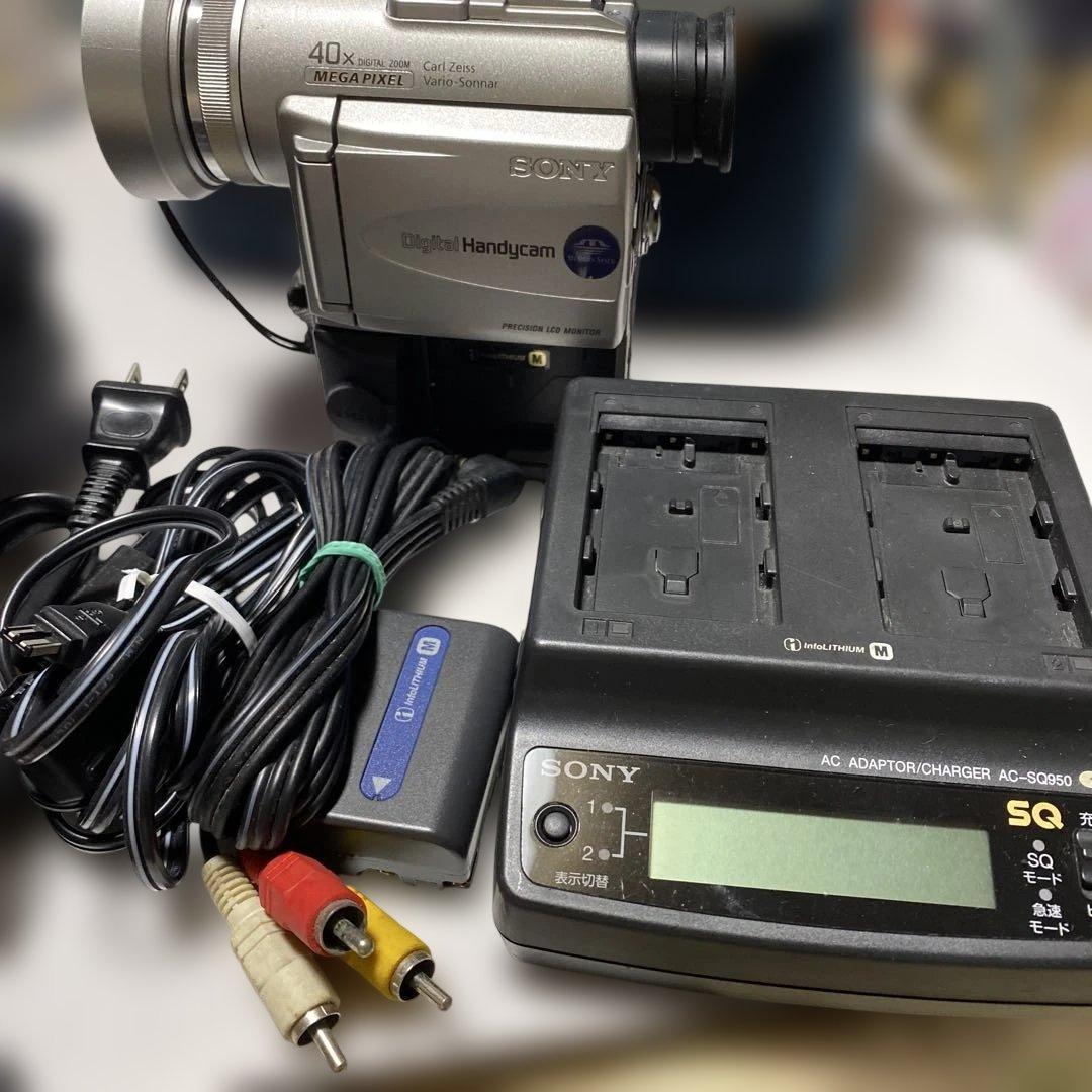 美品動作品　SONY miniDV HANDYCAM DCR-PC100 ①