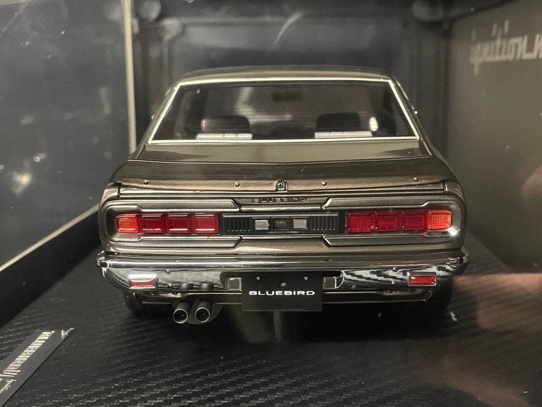 まっきー様　イグニッションモデル 1/18 ニッサン ブルーバード U