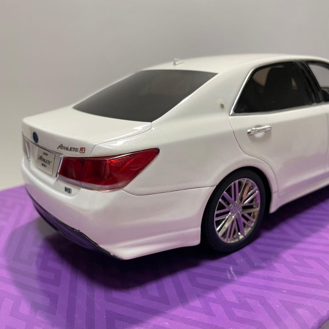 KYOSHO samurai クラウンアスリート G ハイブリッド 1/18