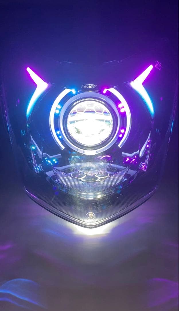 最新型 シグナスX 4型 デビルアイ プロジェクターヘッドライト レインボー