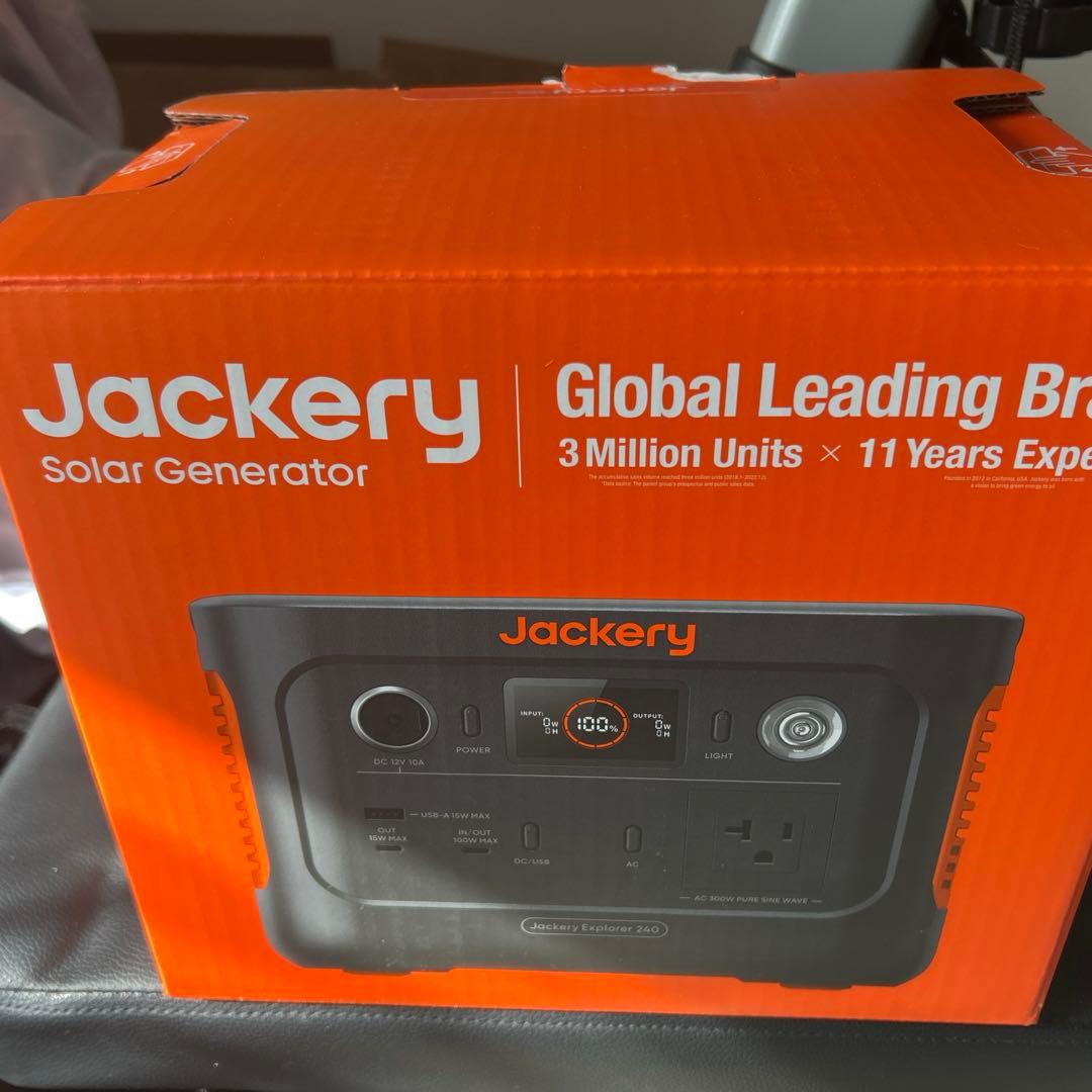 【美品】Jackery ポータブル電源240 240Wh/200W