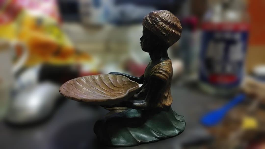 坐るアフリカ人 ブロンズ像 蝋燭立て キャンドルスタンド