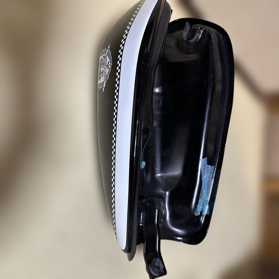 250TR FI 純正タンク 黒