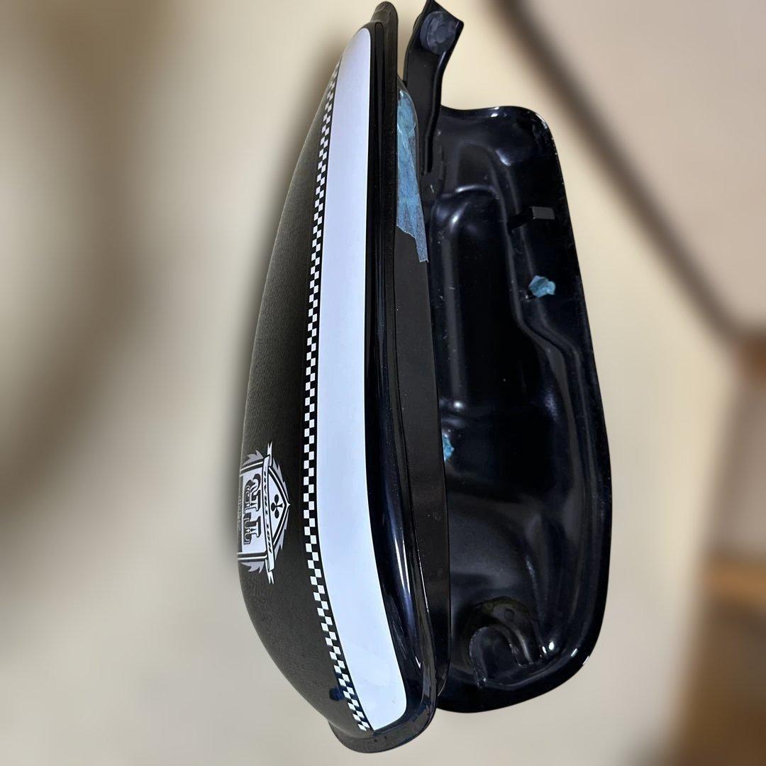 250TR FI 純正タンク 黒