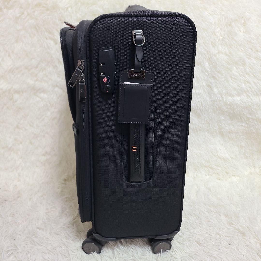 美品　Samsonite　BLACK LABEL キャリーケース　軽量　黒
